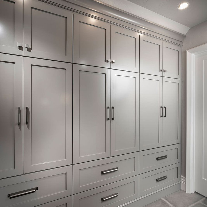 2-Classic wardrobe